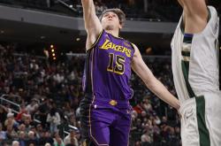 LOL联盟竞猜 -洛杉矶湖人发布备战花絮；加时末段止住颓势；英超任务艰巨；赛季目标并未改变的简单介绍