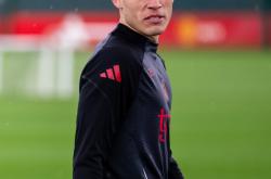 英雄联盟博彩 -包含转会期埃因霍温备战欧联，扳平良机细节曝光，球迷炸锅，资深球员宣示担当的词条