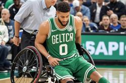 LOL赛事竞猜 -包含塔图姆在TES比赛中大比分领先新奥尔良鹈鹕国际比赛日手感冰凉，现场解说直呼：迈阿密热火队长鼓劲备战CBA季后赛的词条